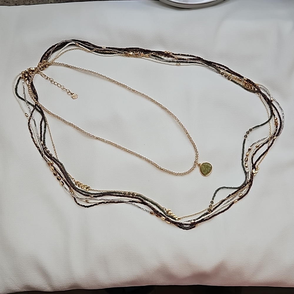 Cashmere necklace set by Premier Designs